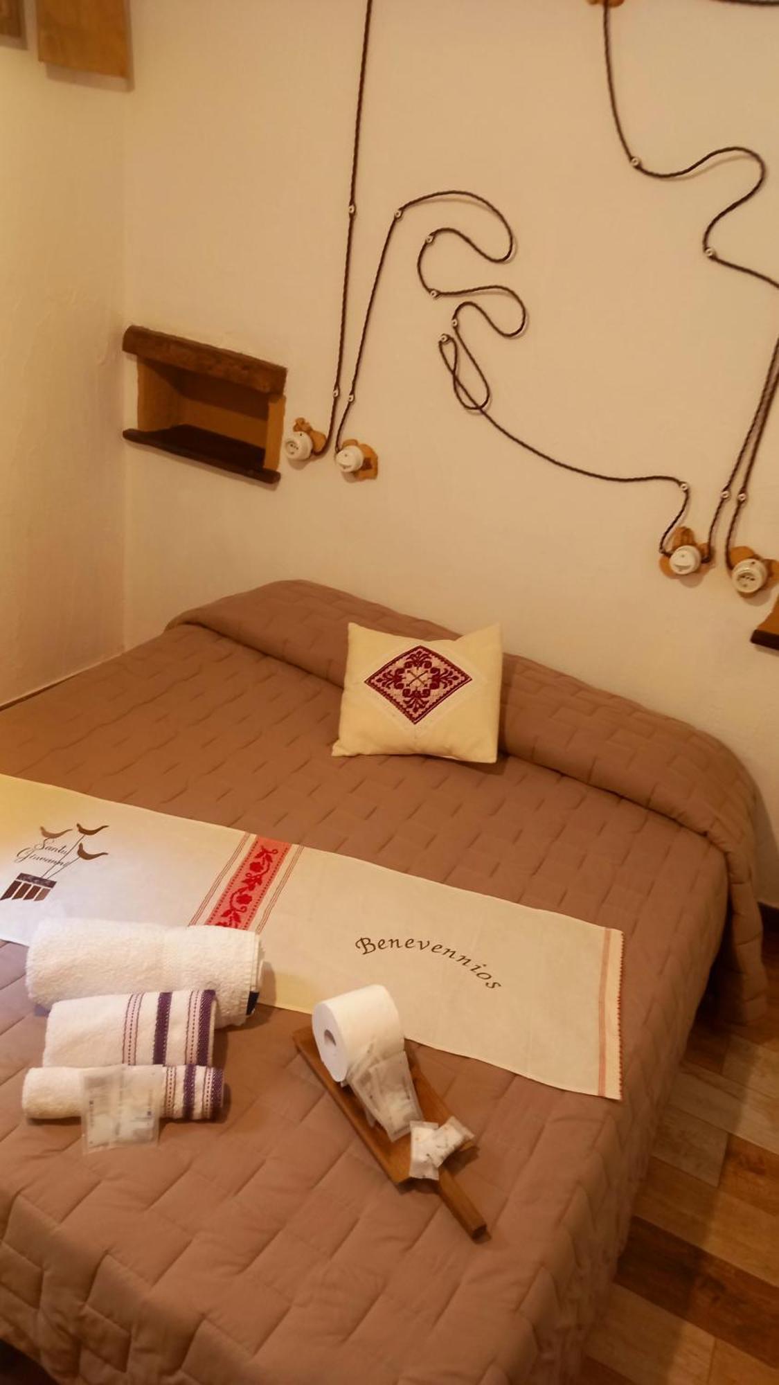 "B&B Santu Giuvanni" 丰尼 外观 照片