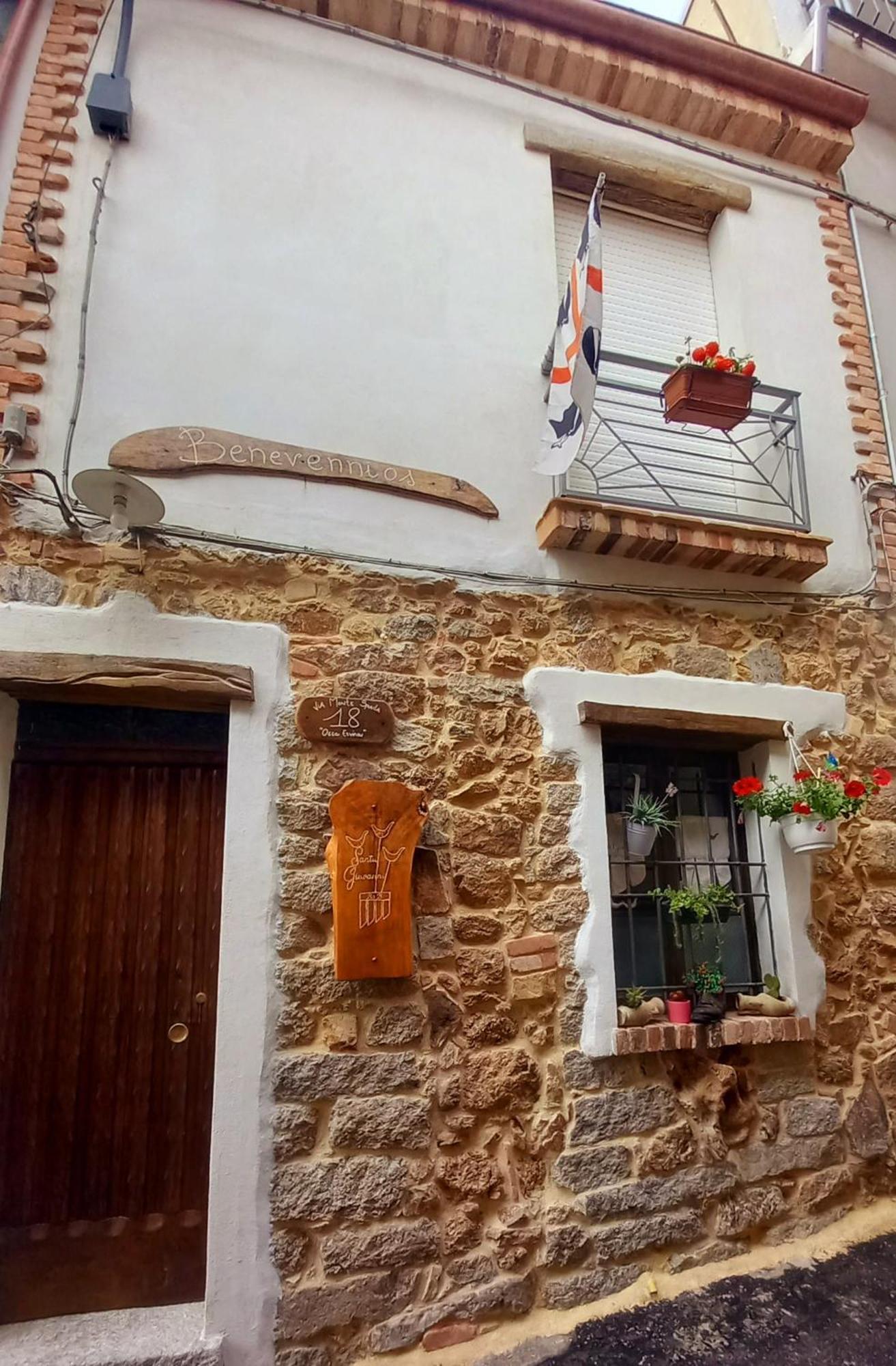 "B&B Santu Giuvanni" 丰尼 外观 照片
